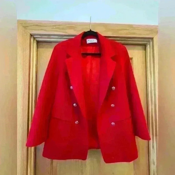 Dumas Vintage Women’s 6 button wool coat. Size medium. - Picture 2 of 5